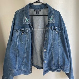 Denim jacket with floral embroidery